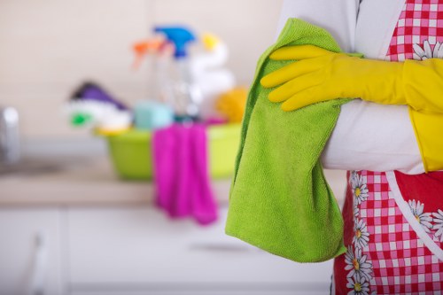 Escalated review of an oven cleaning complaint